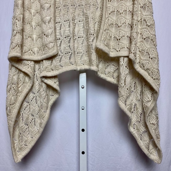 Forever 21 Womenʻs Cream Sleeveless Open Knit Draped Cardigan Vest Medium - Picture 4 of 8